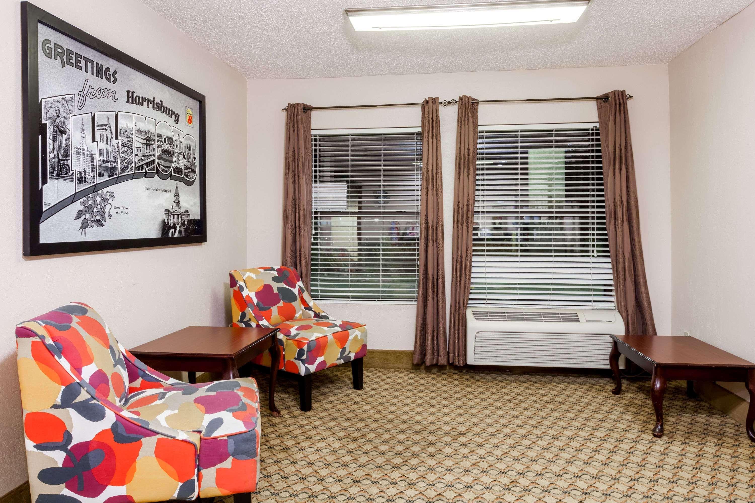 Super 8 By Wyndham Harrisburg Hotel Exterior photo
