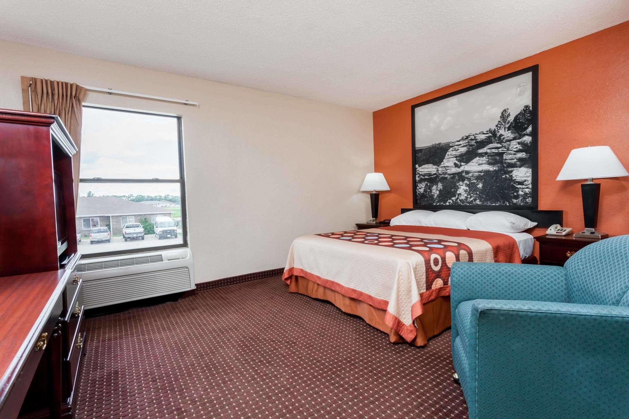Super 8 By Wyndham Harrisburg Hotel Exterior photo